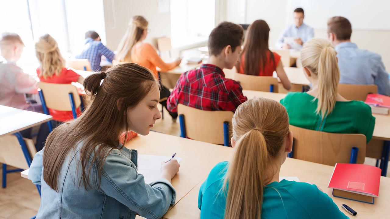 Workshops in Schulklassen